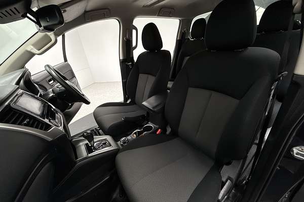 2023 Mitsubishi Triton GLX+ MR 4X4