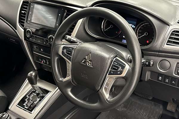 2023 Mitsubishi Triton GLX+ MR 4X4