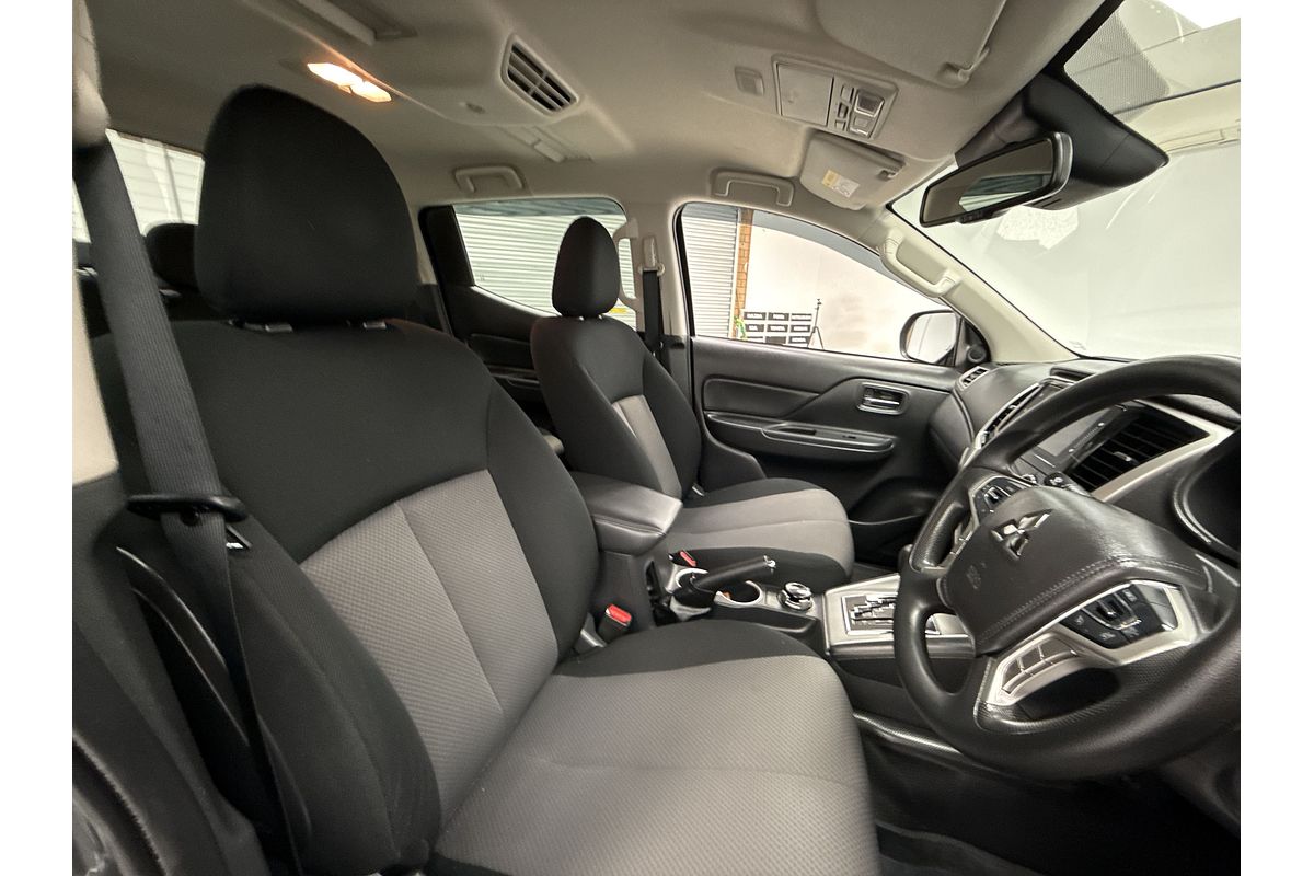 2023 Mitsubishi Triton GLX+ MR 4X4