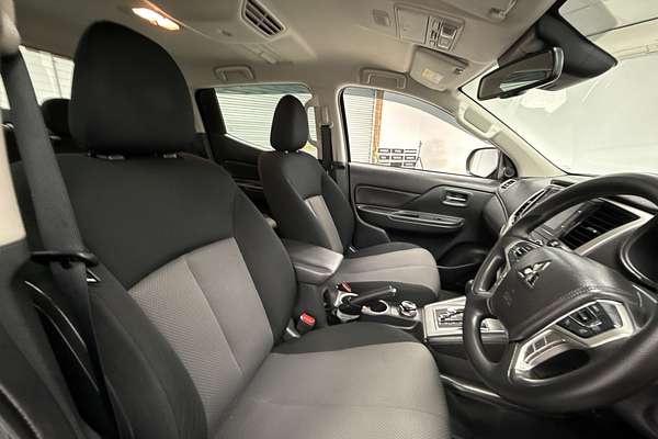 2023 Mitsubishi Triton GLX+ MR 4X4