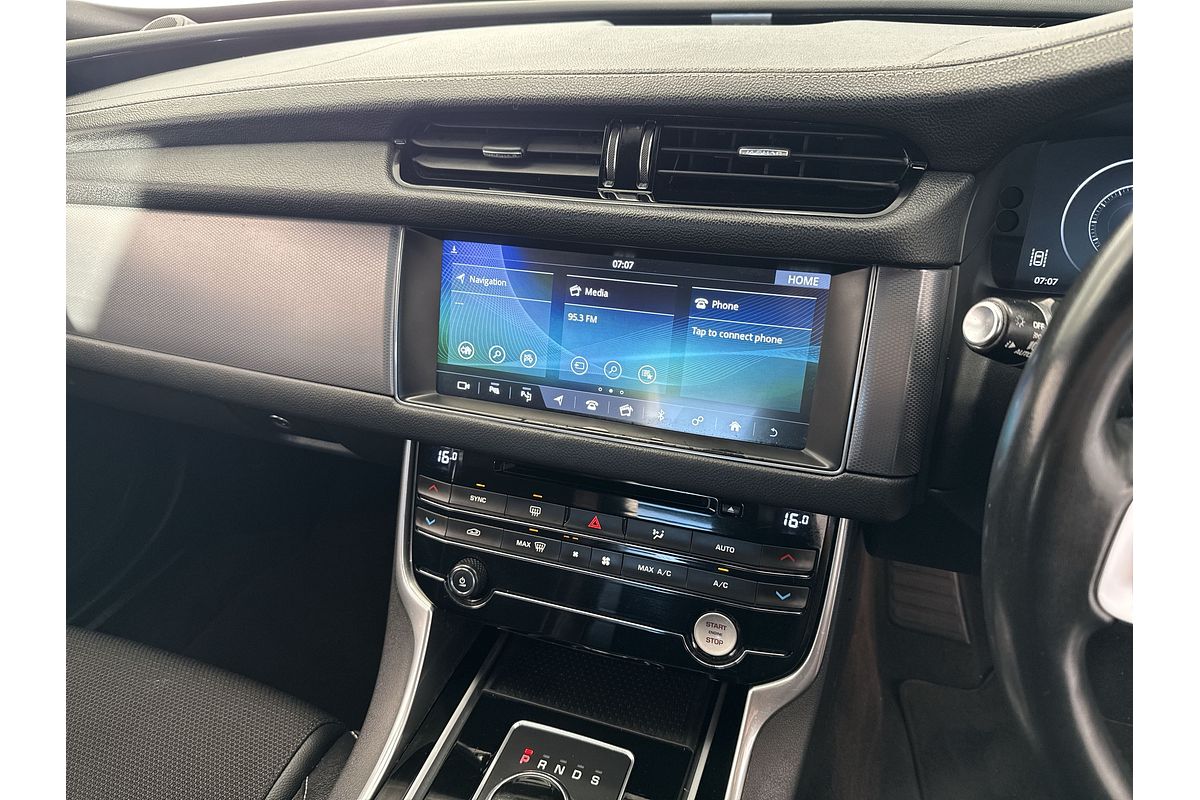 2017 Jaguar XF 25t R-Sport X260