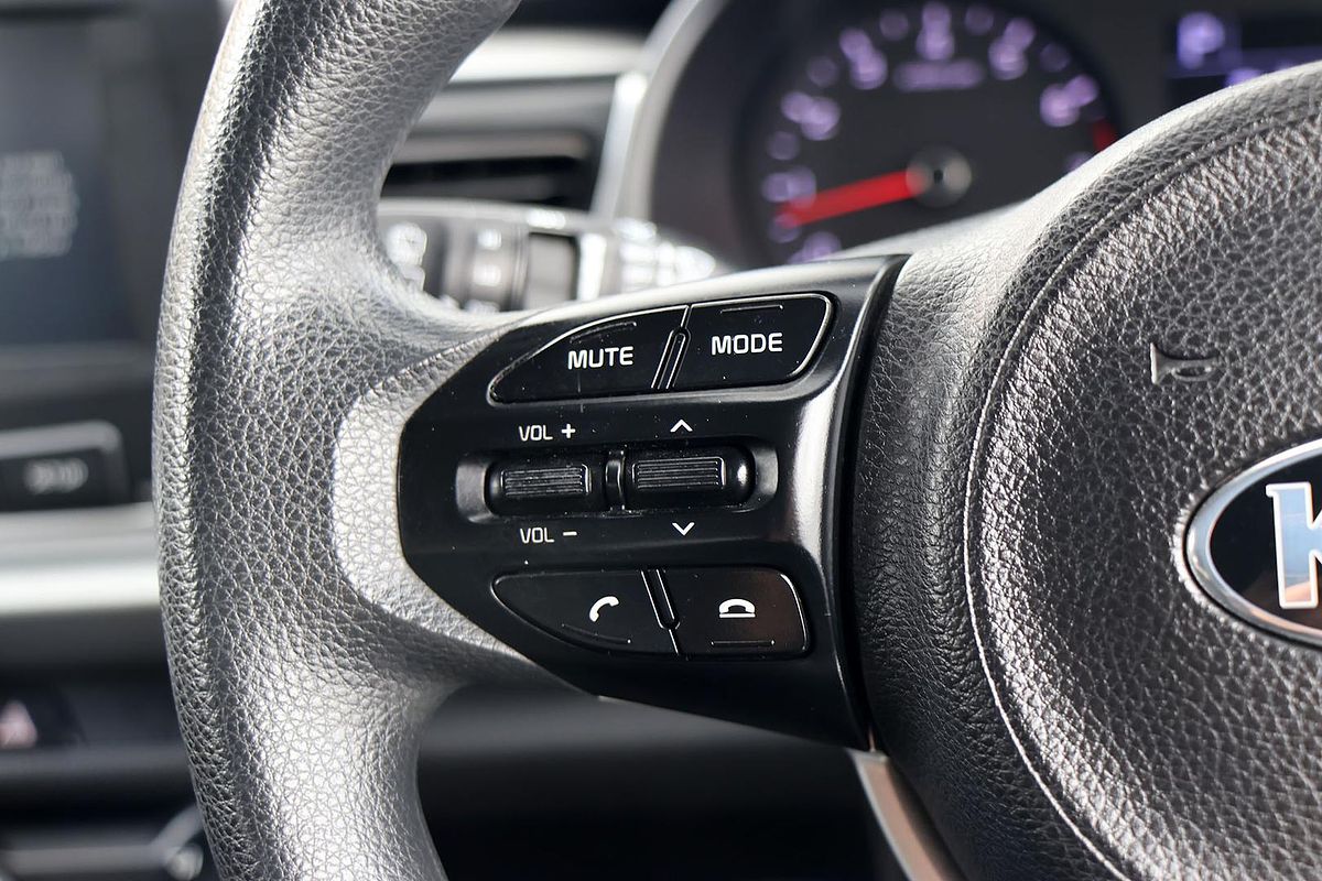 2017 Kia Rio S YB