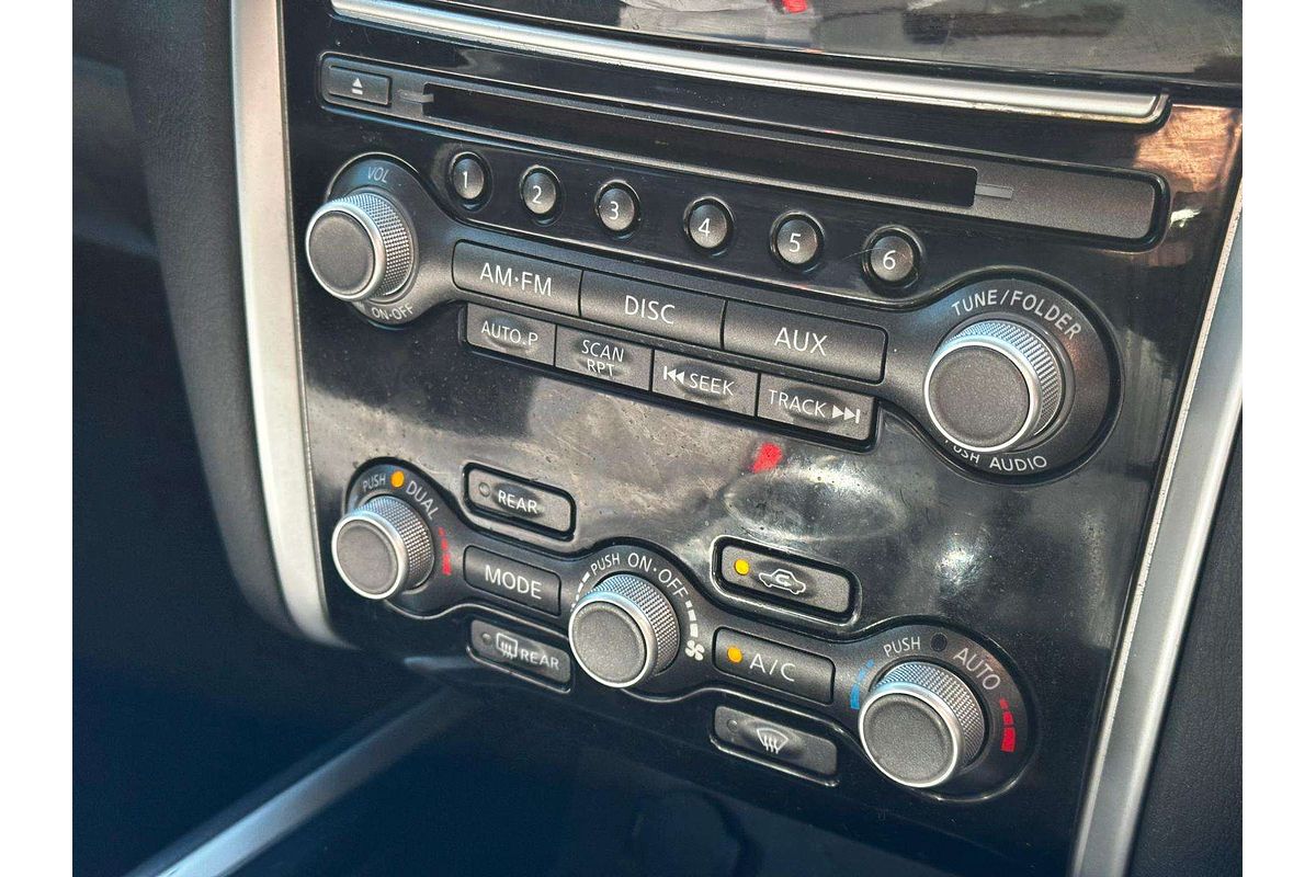 2014 Nissan Pathfinder ST R52
