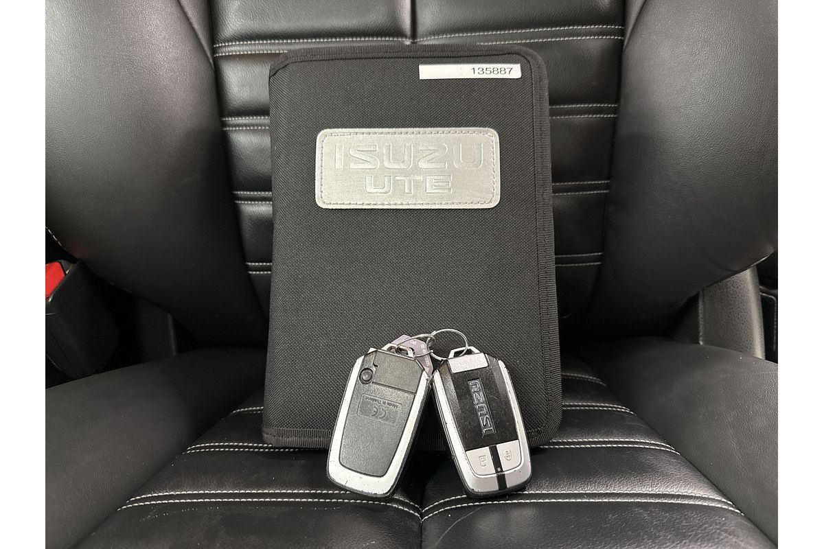 2018 Isuzu MU-X LS-T