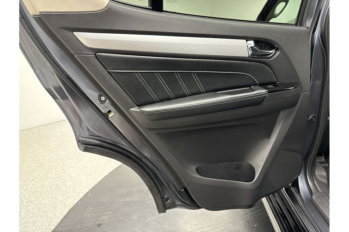 2018 Isuzu MU-X LS-T