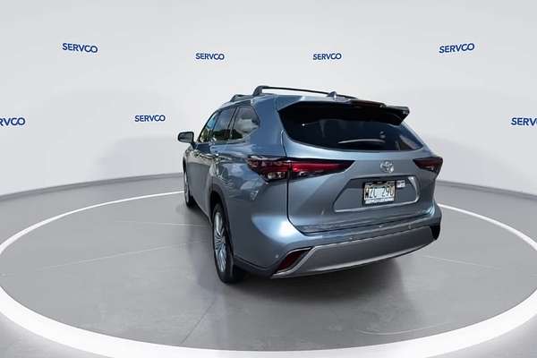 2024 Toyota Highlander Platinum