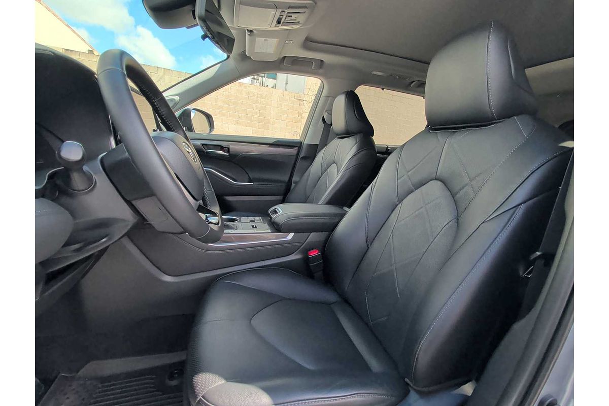 2024 Toyota Highlander Platinum