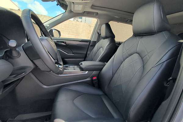 2024 Toyota Highlander Platinum