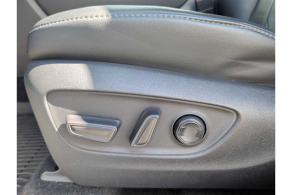 2024 Toyota Highlander Platinum