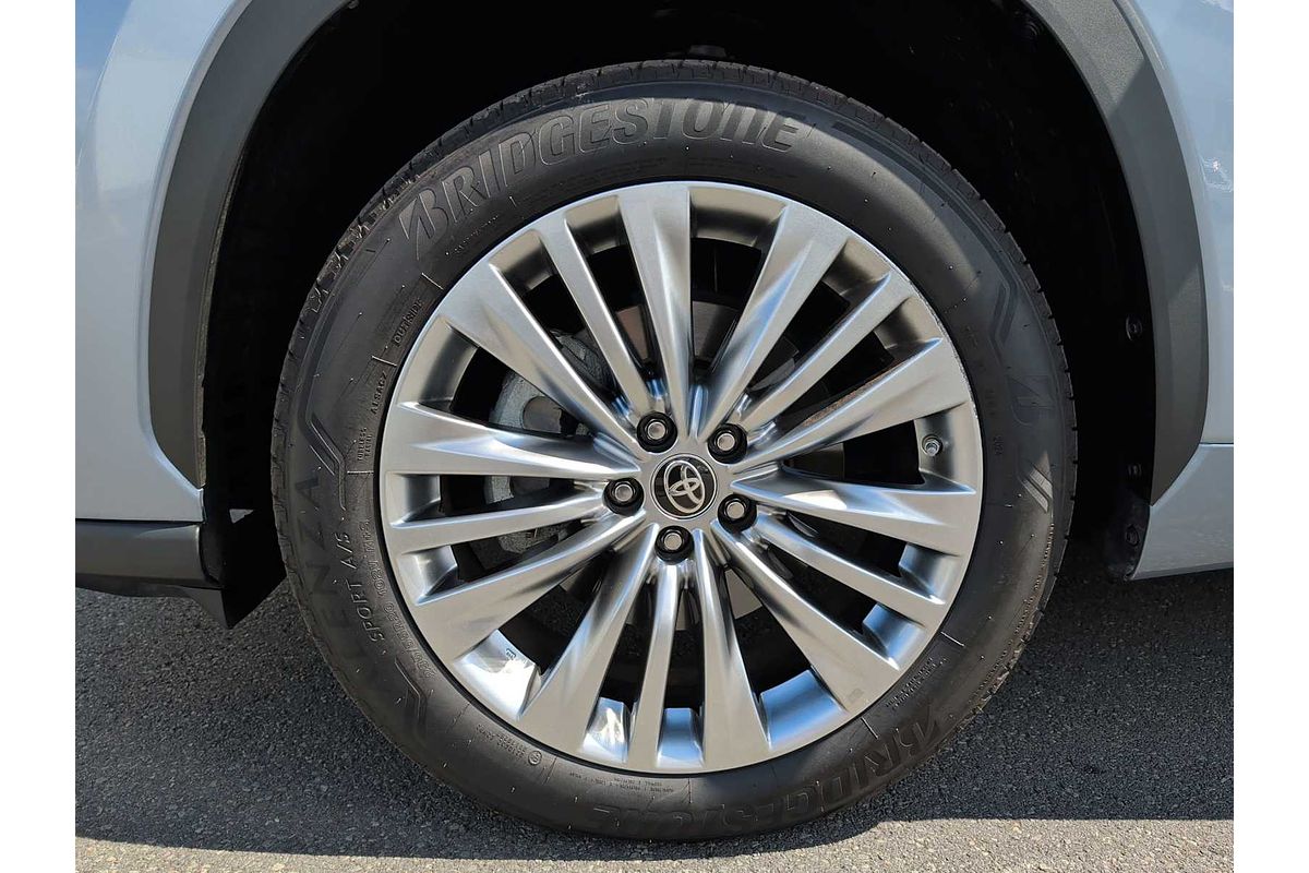 2024 Toyota Highlander Platinum