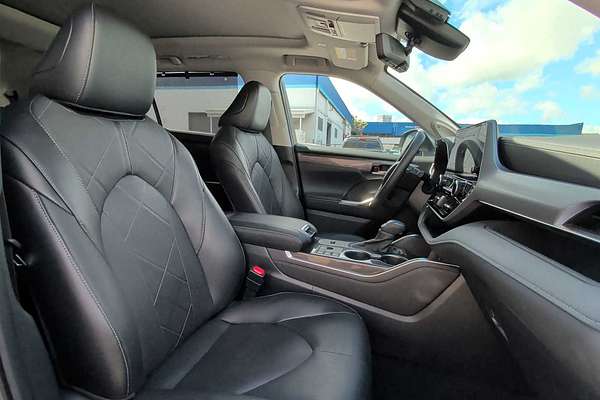 2024 Toyota Highlander Platinum