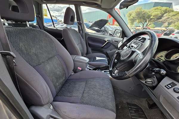 2001 Toyota RAV4 Cruiser ACA21R