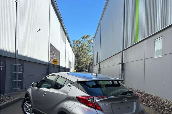 2023 Toyota C-HR GXL NGX10R