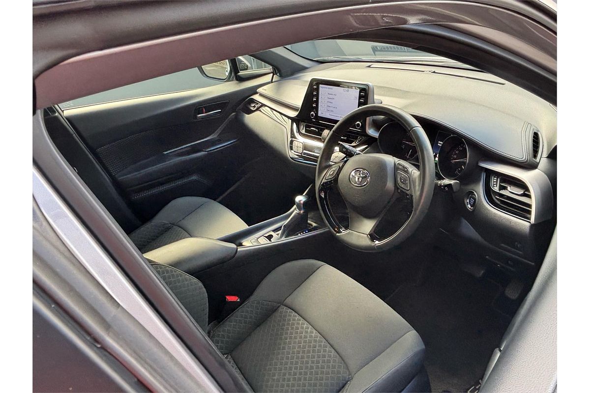 2023 Toyota C-HR GXL NGX10R