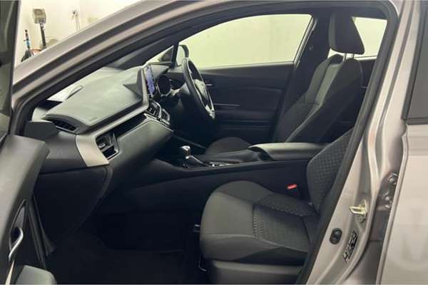 2023 Toyota C-HR GXL NGX10R