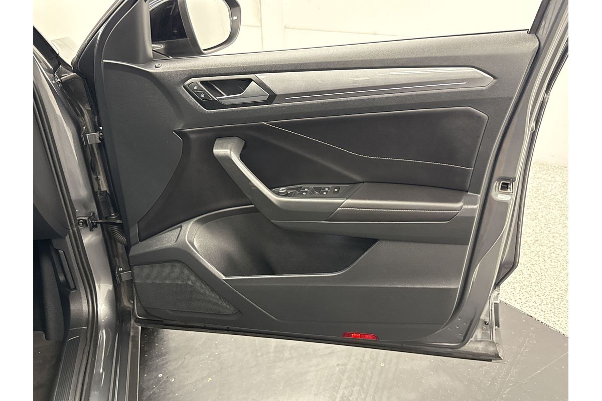 2023 Volkswagen T-Roc 110TSI Style D11