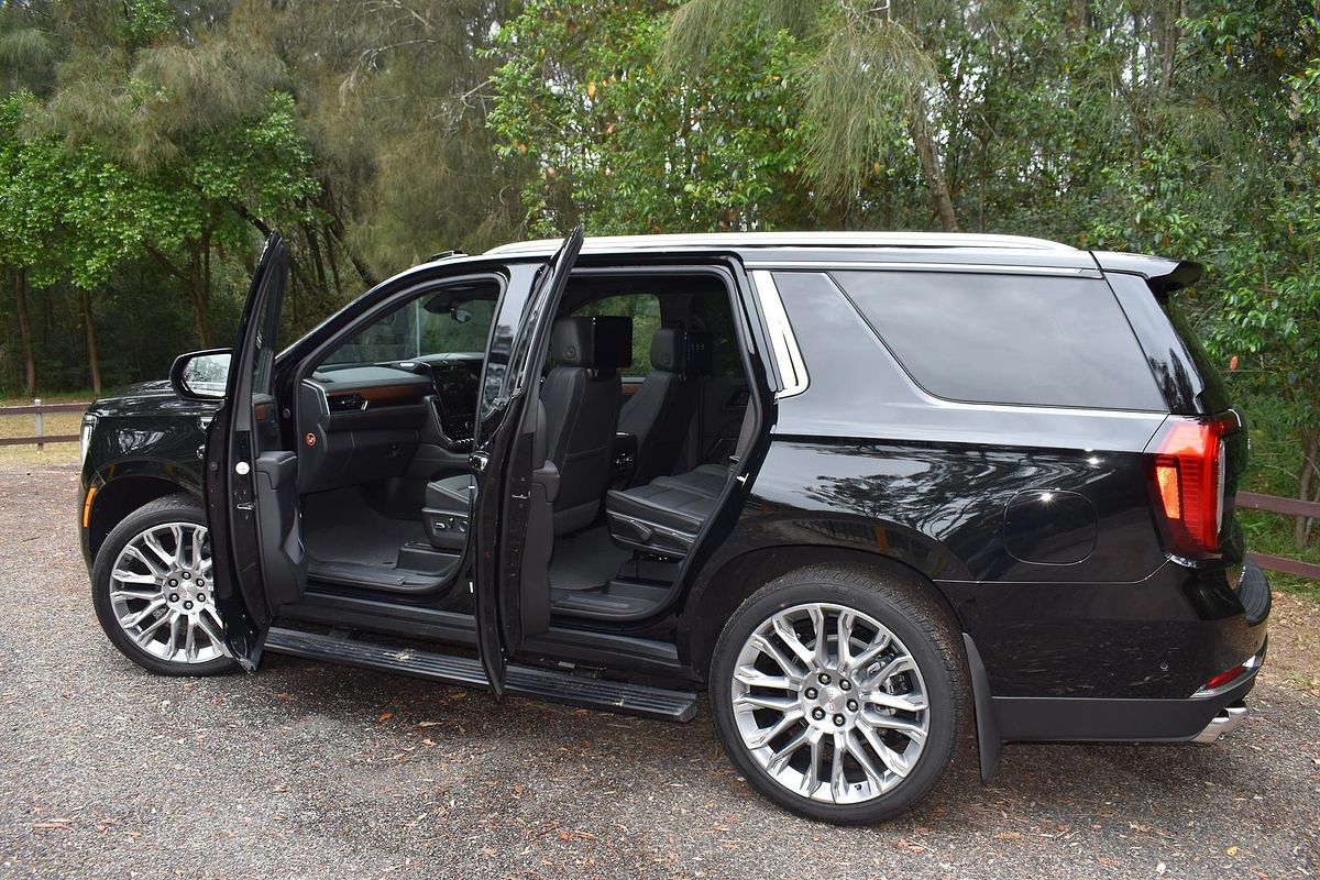 2025 GMC Yukon Denali T1