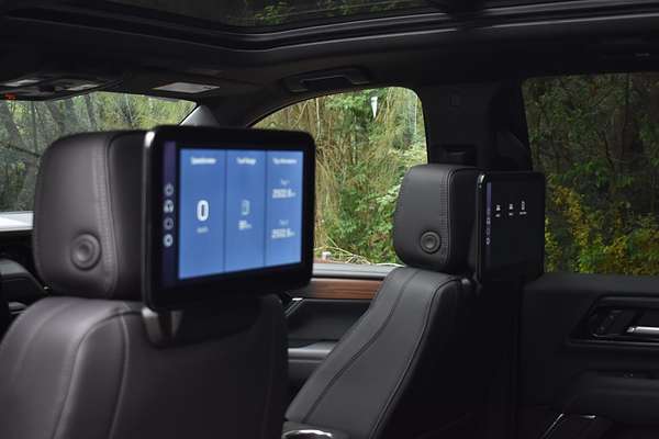 2025 GMC Yukon Denali T1