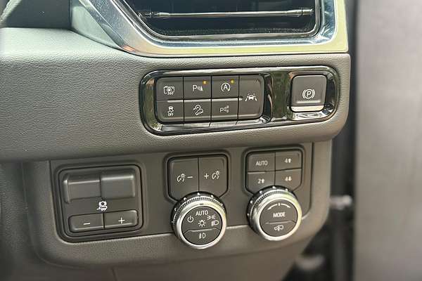 2025 GMC Yukon Denali T1