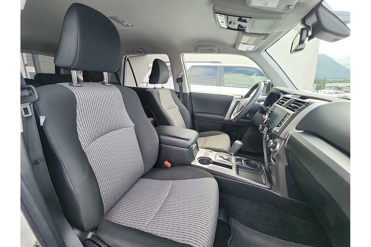 2022 Toyota 4Runner SR5