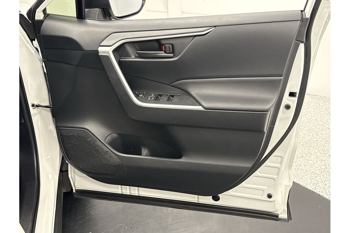 2020 Toyota RAV4 GX AXAH54R