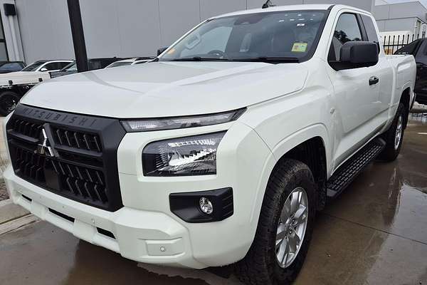 2024 Mitsubishi Triton GLX+ MV 4X4