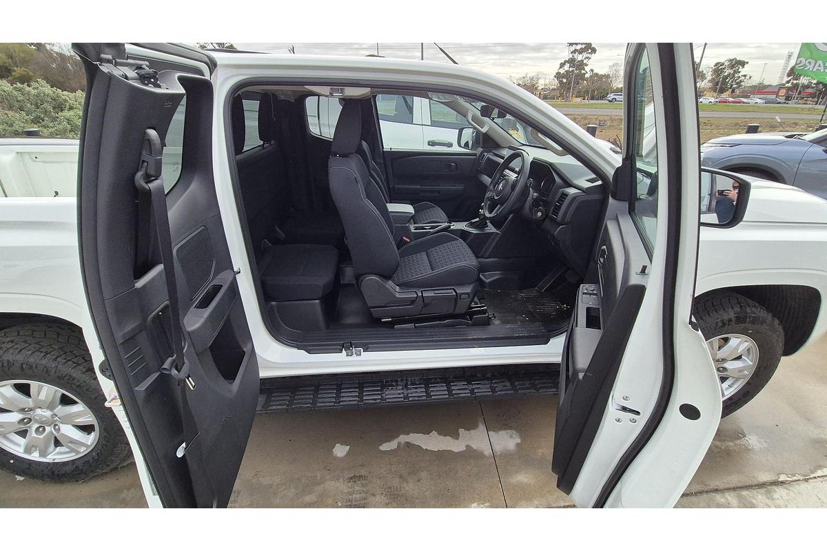 2024 Mitsubishi Triton GLX+ MV 4X4