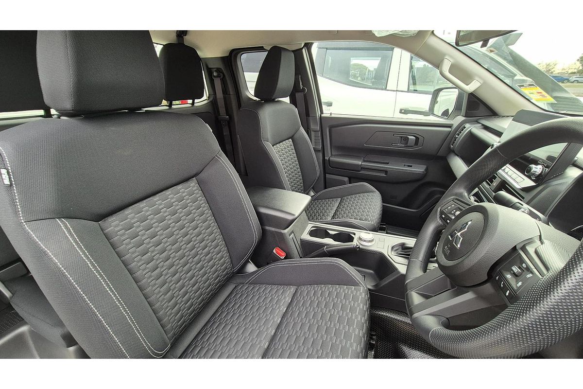 2024 Mitsubishi Triton GLX+ MV 4X4