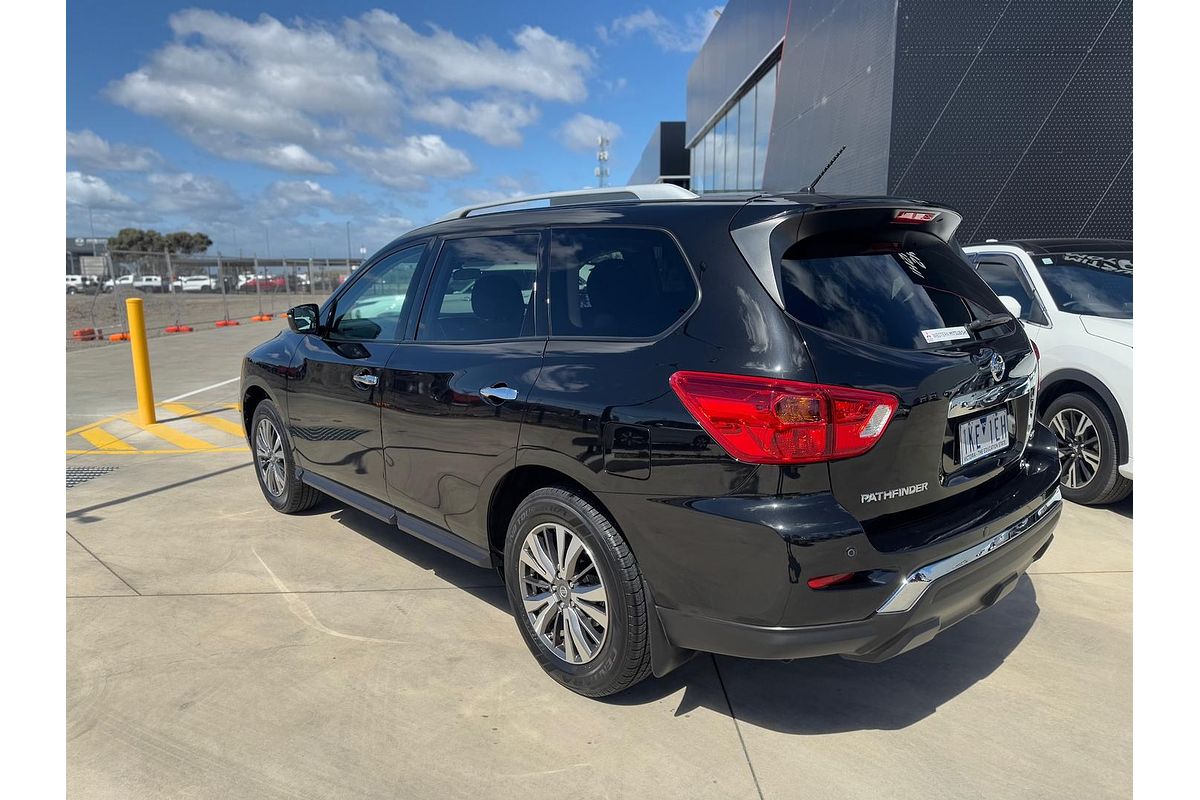 2017 Nissan Pathfinder ST R52 Series II