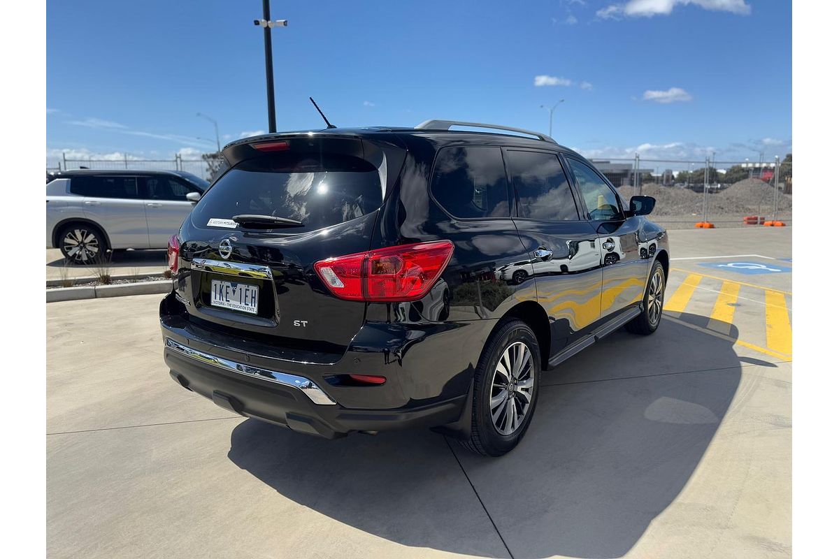 2017 Nissan Pathfinder ST R52 Series II