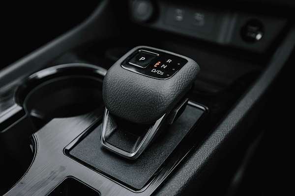 2025 Nissan X-TRAIL ST T33