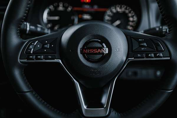 2025 Nissan Navara PRO-4X D23 4X4