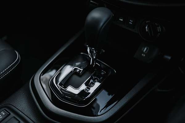 2025 Nissan Navara PRO-4X D23 4X4