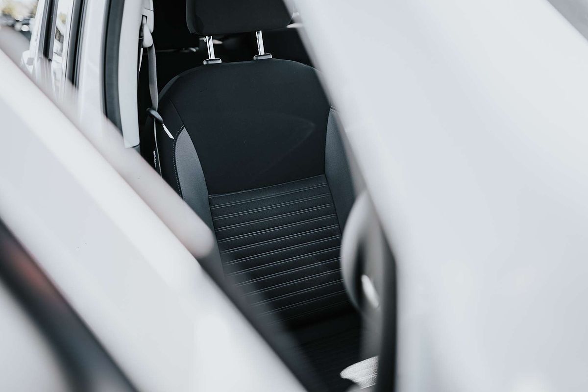 2025 Nissan Navara ST D23 4X4