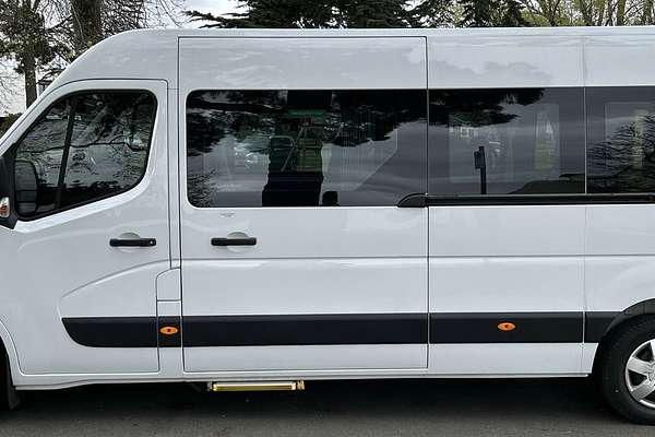 2018 Renault Master X62 LWB Mid Roof