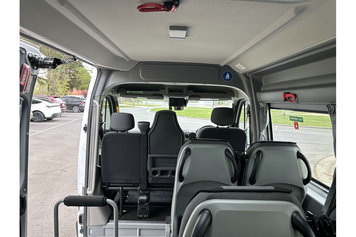 2018 Renault Master X62 LWB Mid Roof