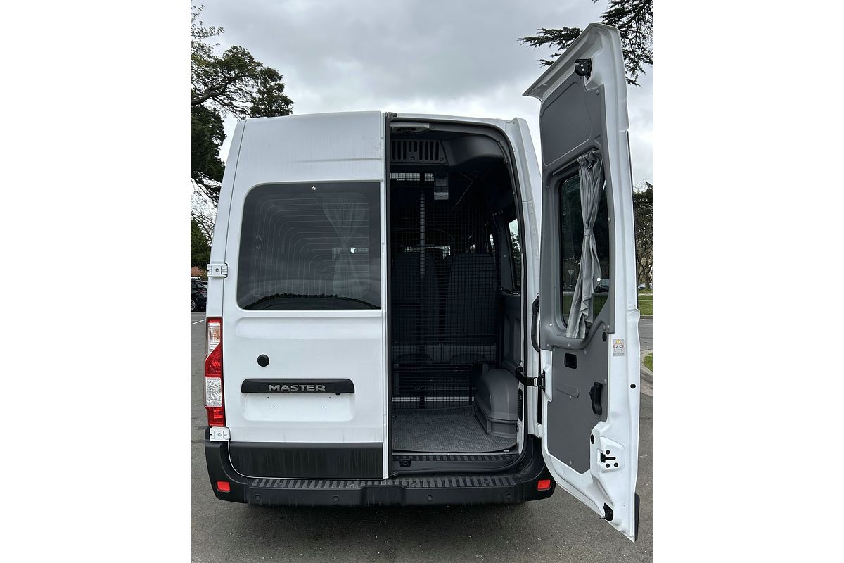 2018 Renault Master X62 LWB Mid Roof