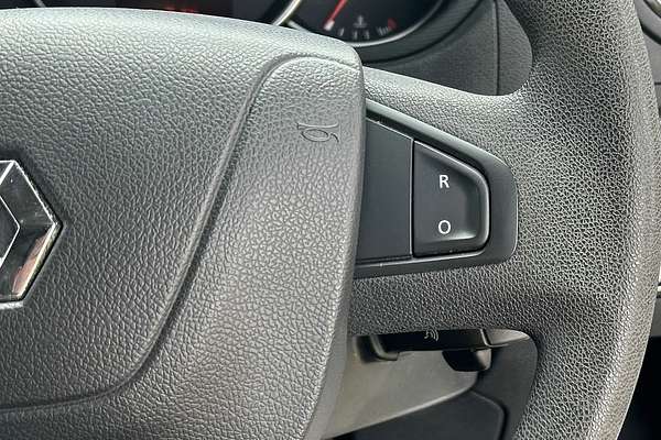 2018 Renault Master X62 LWB Mid Roof