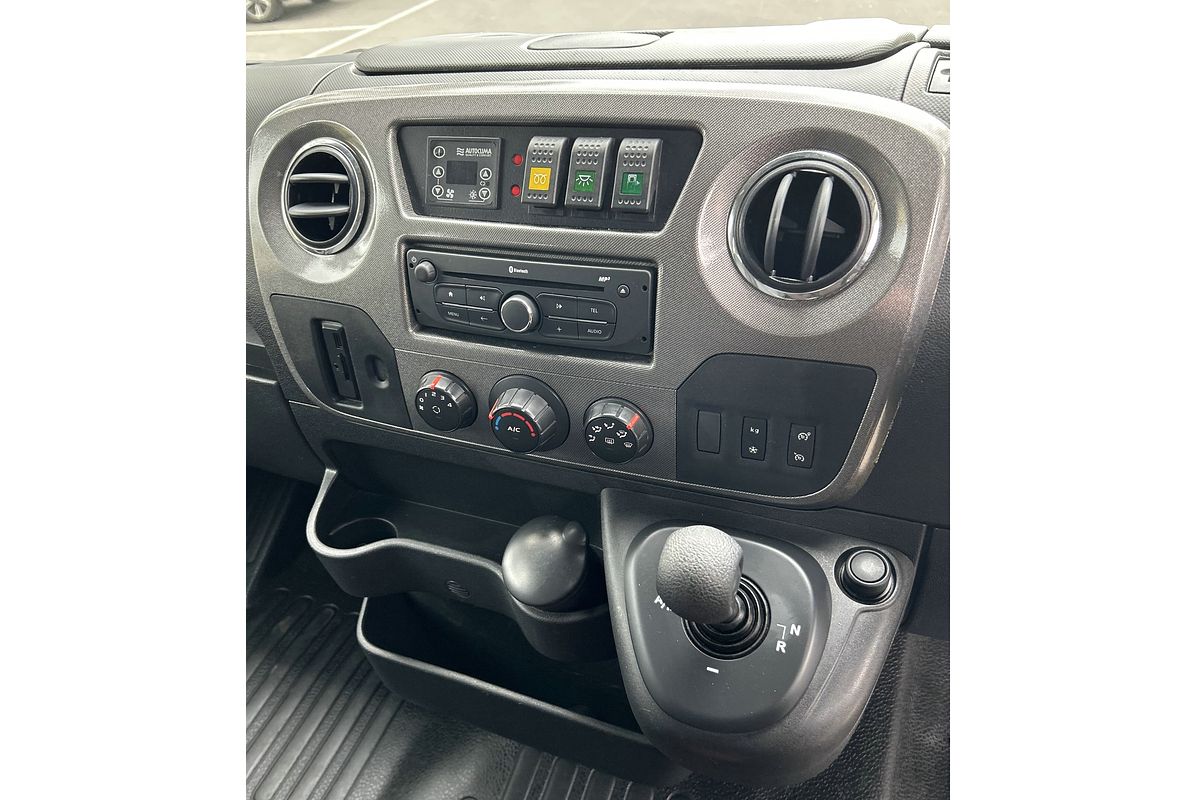 2018 Renault Master X62 LWB Mid Roof