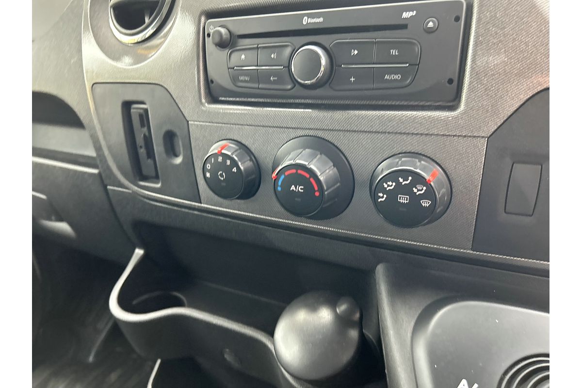 2018 Renault Master X62 LWB Mid Roof