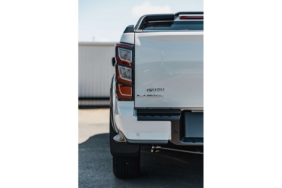 2025 Isuzu D-MAX X-TERRAIN  4X4