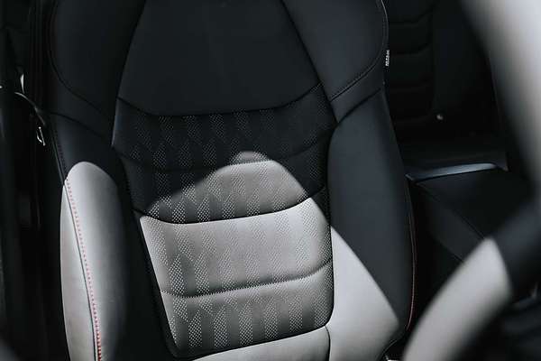 2025 Isuzu D-MAX X-TERRAIN  4X4