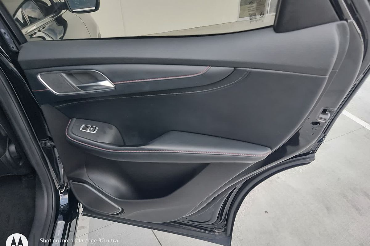 2022 MG HS Vibe SAS23