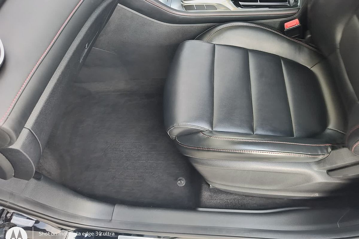 2022 MG HS Vibe SAS23