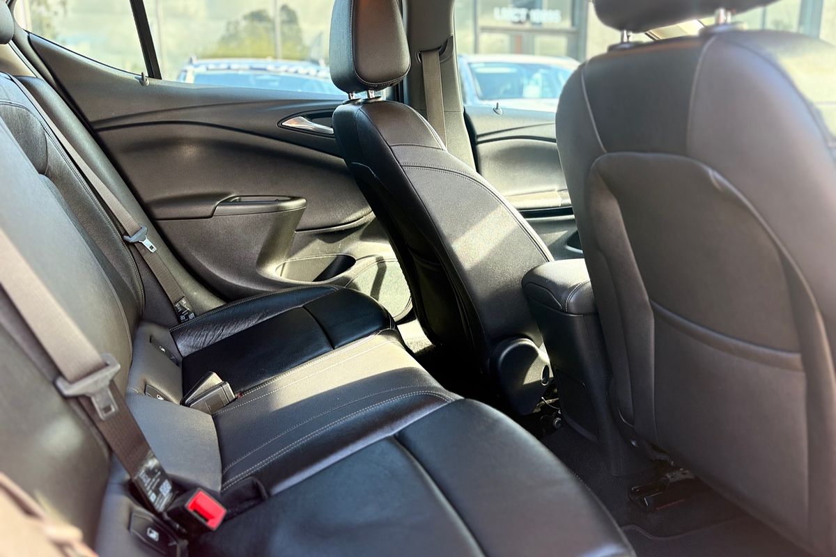 2018 Holden Astra RS-V BK