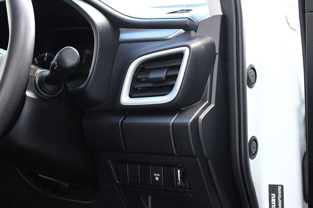 2024 Isuzu MU-X LS-M