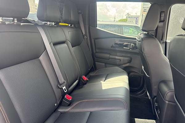 2025 Mitsubishi Triton GSR MV 4X4