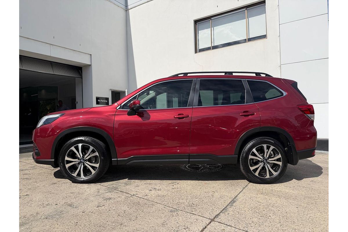 2021 Subaru Forester 2.5i Premium S5