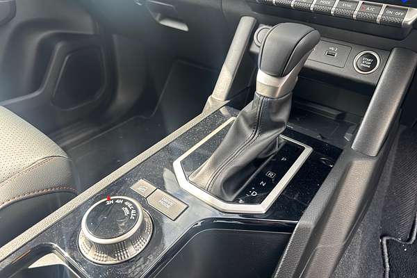 2025 Mitsubishi Triton GSR MV 4X4