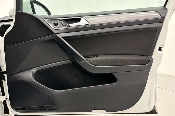 2015 Volkswagen Golf 90TSI 7